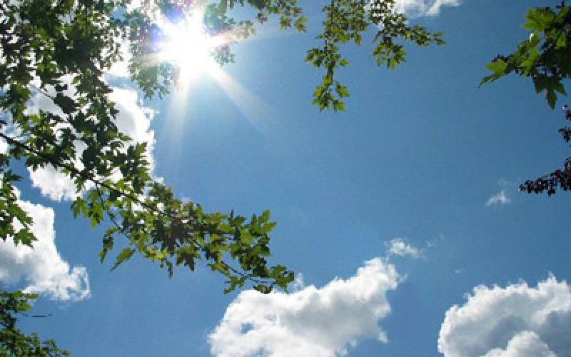 أجواء لطيفة ودرجات الحرارة أدنى من معدلاتها