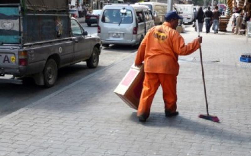 عمّان: جمع 6270 طن نفايات أول أيام العيد