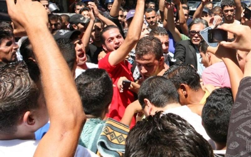 مسيرة من أمام الحسيني تحية للمقاومة الفلسطينية