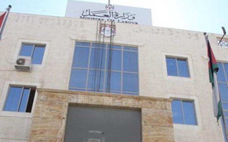 توفر الف فرصة عمل في قطاع تجارة التجزئة