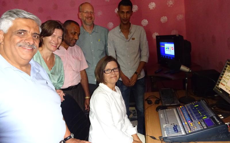 Swedish delegation visits Valley Radio station