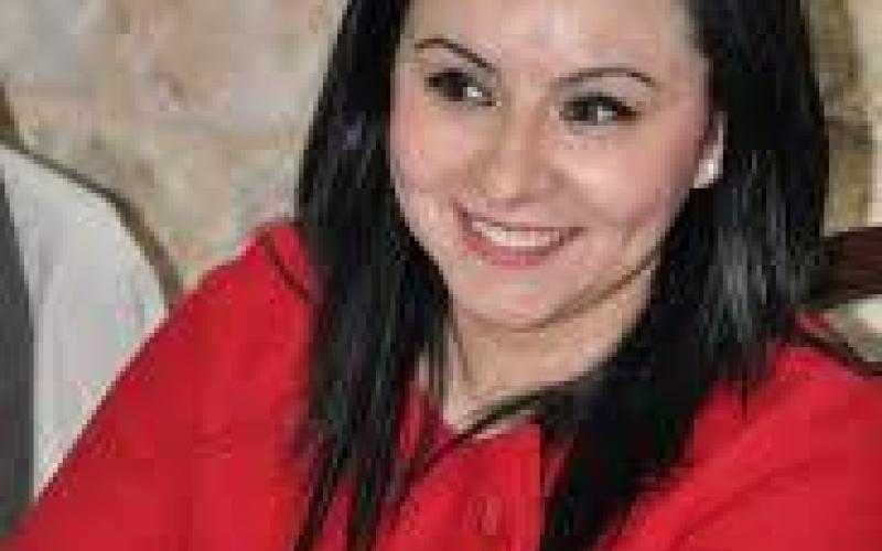 عن النساء، أتحدّث..