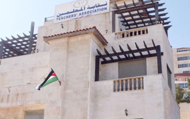 مسلحون يقتحمون مدرسة بالرويشد