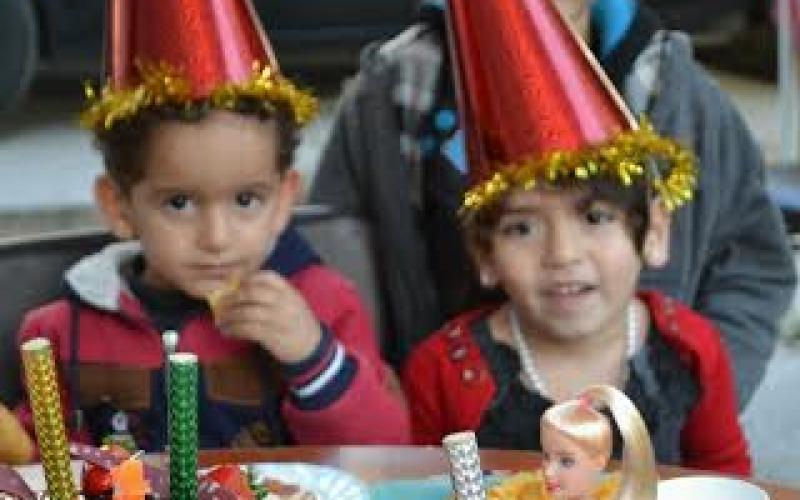 أطفال سوريون يشاركون بحفل في جمعية المستقبل الزاهر للدعم النفسي