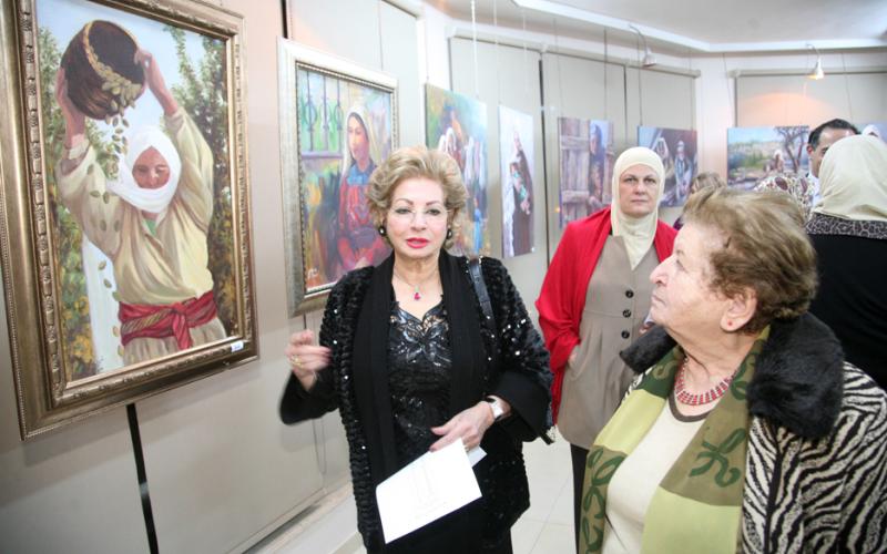 43 لوحة للتشكيلية الزعبي في الرواد الكبار 