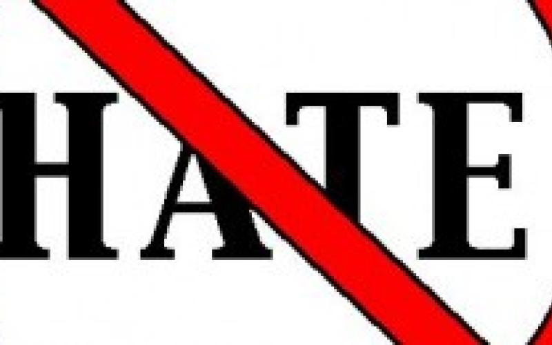 "سوريون بيننا" يرصد خطاب الكراهية للاجئين السوريين في الإعلام الأردني