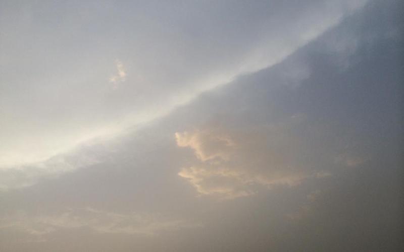 طقس مغبر وكتلة قطبية شديدة البرودة