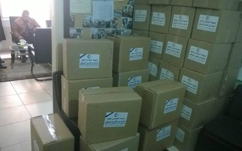 جمعية "ثابت بن اقرم" توزع مساعدات على اسر محتاجة بدير علا