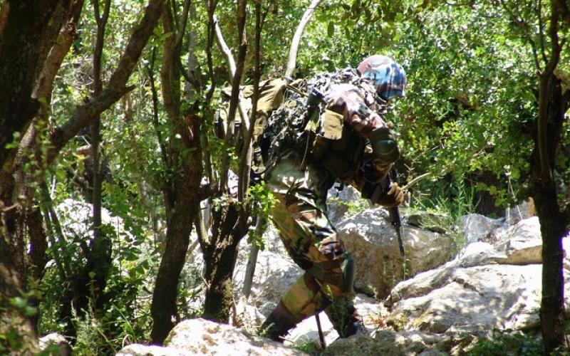 هليكوبتر إسرائيلية تقتل 6 من حزب الله بينهم مسؤول عسكري