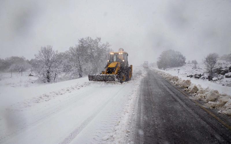 طوارئ في عدة دوائر ووزارات مع اقتراب العاصفة "جنى"