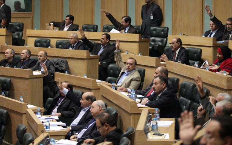 النواب يقرون مشروع الموازنة