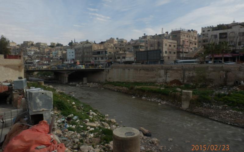 الطفل "أغيد".. حاول استنقاذ حذائه من السيل فابتلعهما!