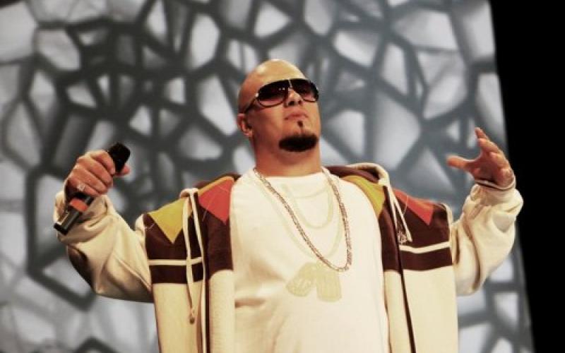 كيف تحول "الأستاذ سام" من دراسة Mis إلى الراب ؟