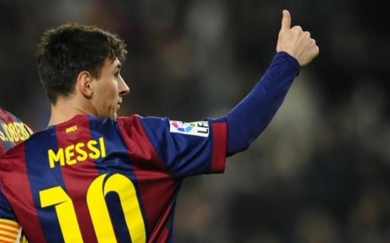 برشلونة يتمسك بصدارة الليغا وميسي يخطف صدارة الهدافين من رونالدو