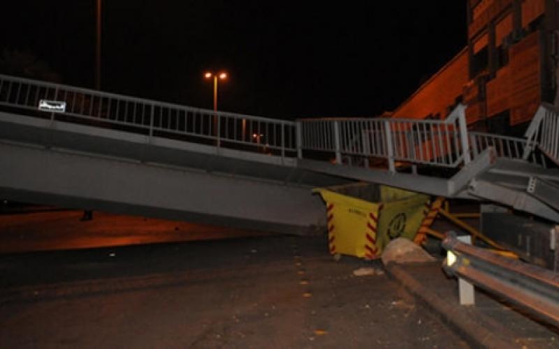 جسر مشاة جديد على شارع الحزام الدائري بديلاً للقديم