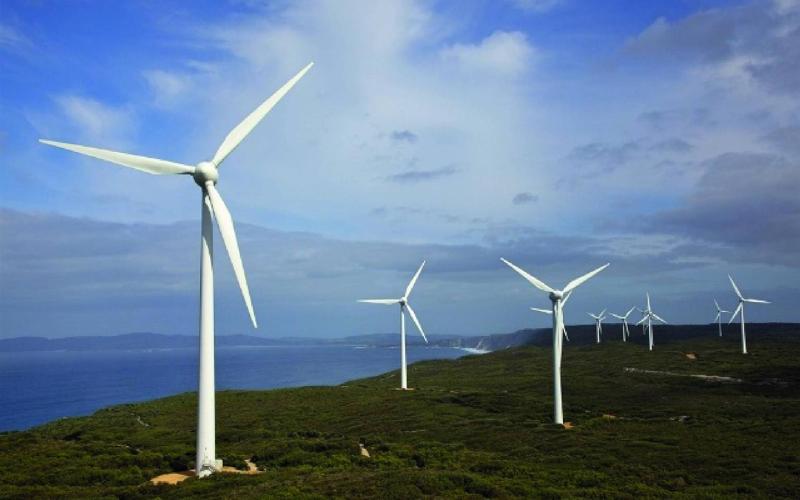 "رياح الطفيلة" يضيئ منازل الاردنيين آب المقبل