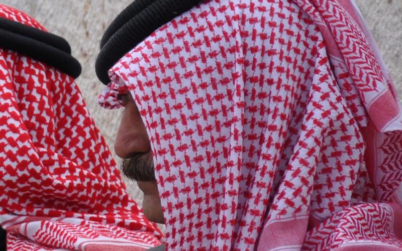 عشائر الزعبي تطالب بالكشف عن قاتل ابنهم