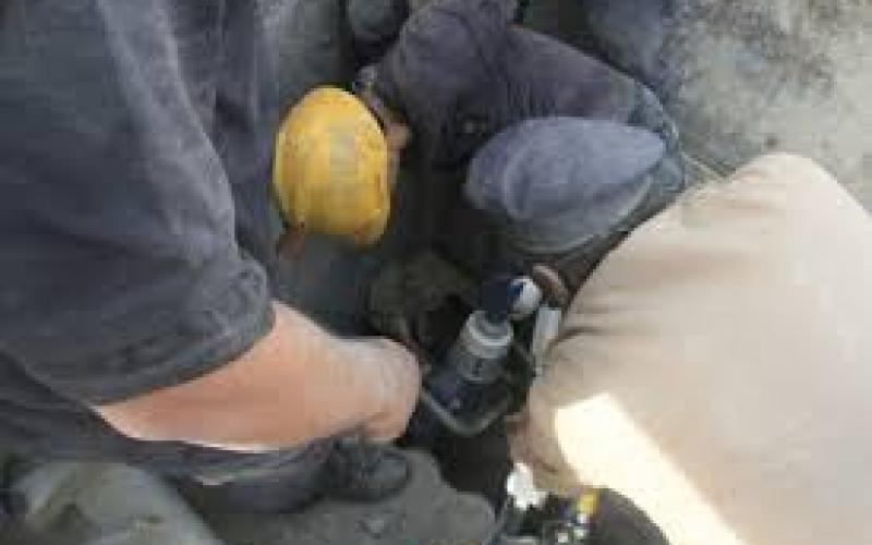 وفاة عامل دهسا في الشونة