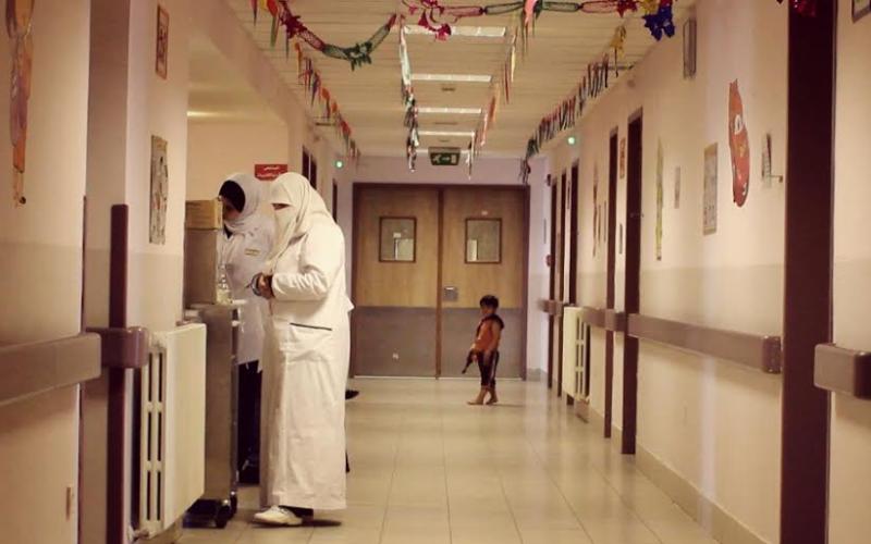 حزن وغضب يخيمان على مستشفى البشير بعد مقتل أبو ريشة