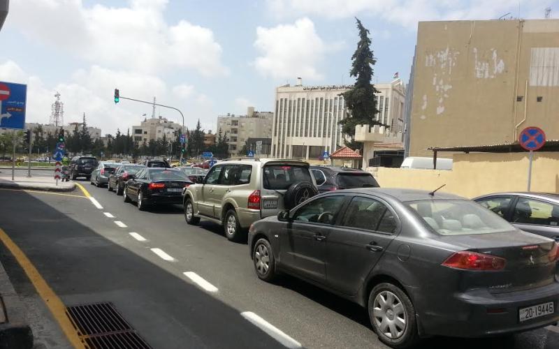 "إشارات الثامن"... بين زيادة الازدحام وتوفير الوقت والجهد