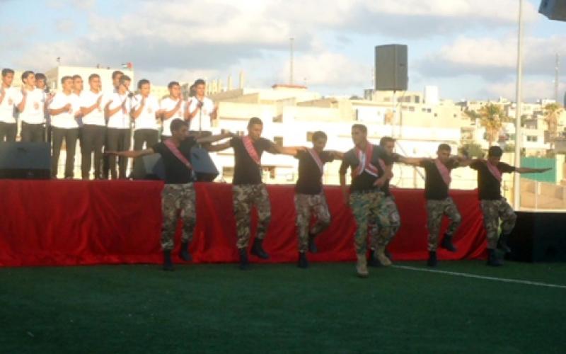 توقف مهرجان ربيع الكورة بعد سقوط المسرح