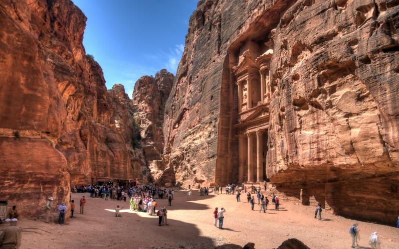 انخفاض عدد زوار المملكة بنسبة 12.5%