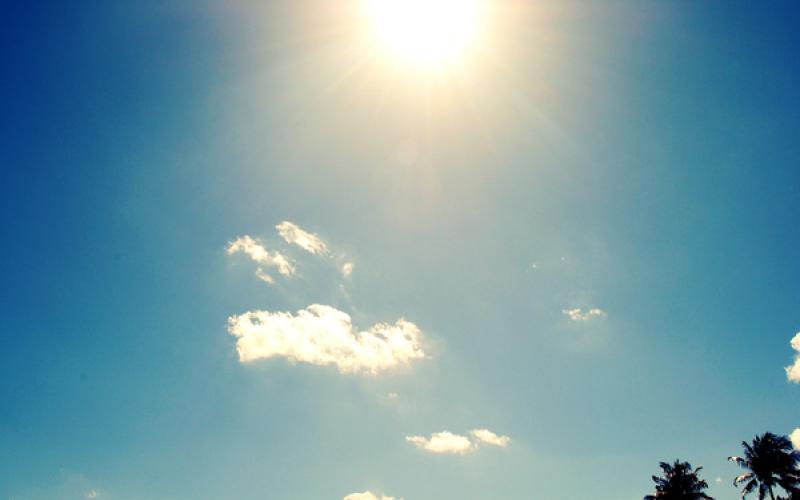 أجواء حارة والعظمى في عمان 34 درجة