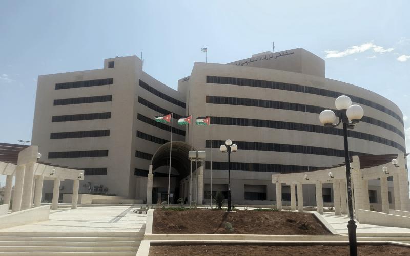 "الصحة" ترفض دعوات لتحويل مستشفى الزرقاء الحكومي الى جامعي 