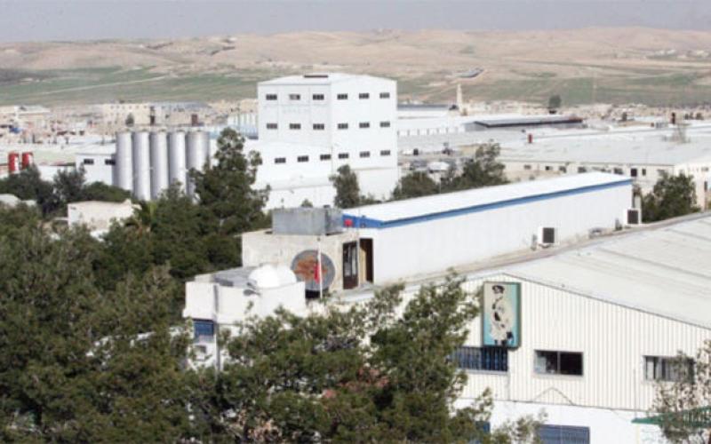 وفاة شاب تحت صندوق تحميل