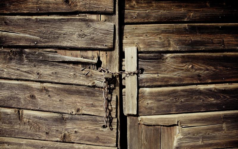 حين يقف الأردني أمام أفق اقتصادي مسدود