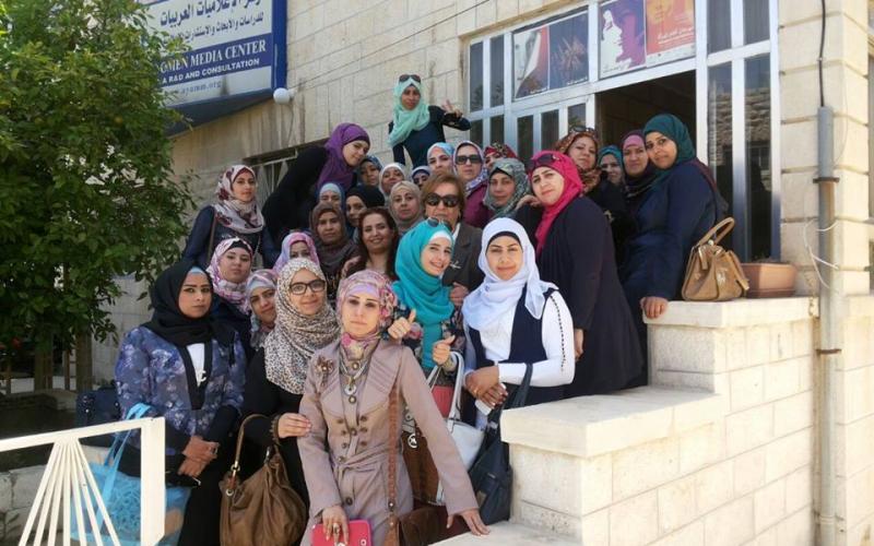 "هنا الزرقاء" في ضيافة "راديو البلد" و"مركز الاعلاميات العربيات"