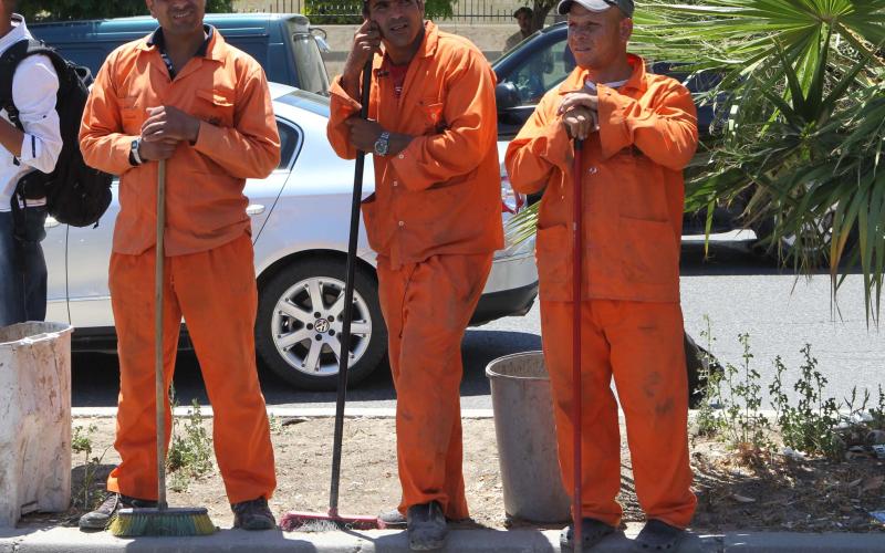 مكافأة بقيمة 50 ديناراً لعمال الوطن بأثر رجعي منذ بداية 2015