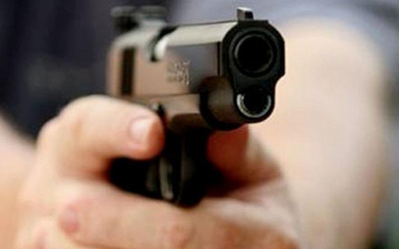 سبعيني يقتل ابنة رمياً بالرصاص في الطفيلة