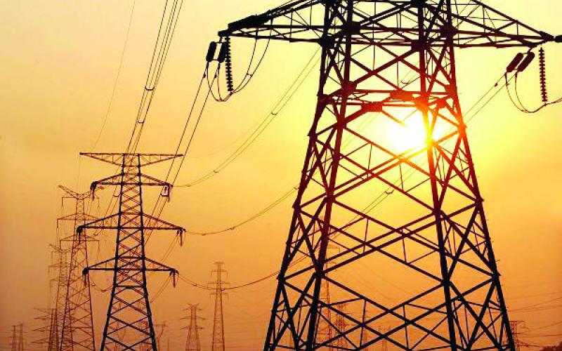 توقع ارتفاع الأحمال الكهربائية في ذروة موجة الحر