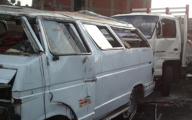 تصادم 6 مركبات في الزرقاء