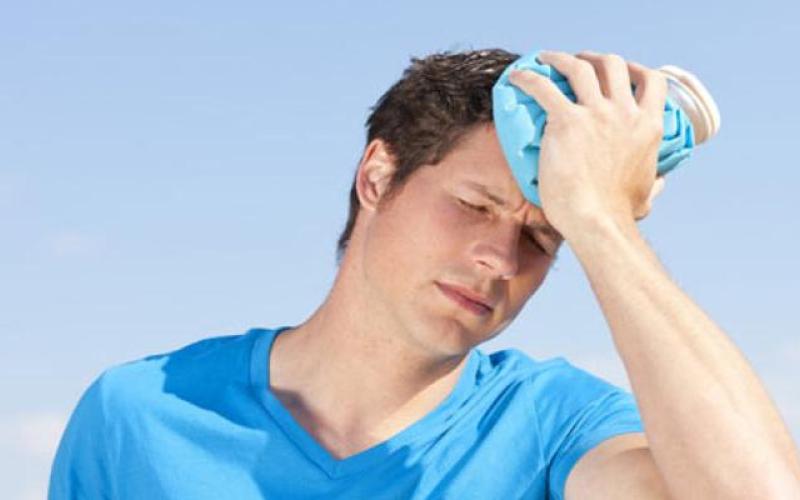 ضربات الشمس والتسمم الغذائي أبرز مخاطر موجات الحر