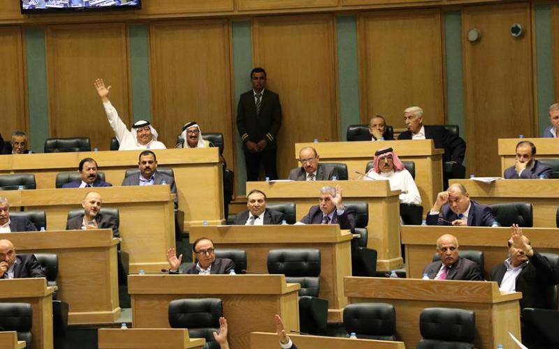 النواب يرفع عمر دورة المجلس البلدي إلى 4 سنوات