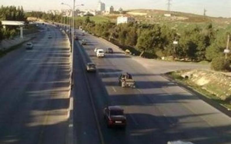 حملة على الأكشاك المخالفة في طريق المطار