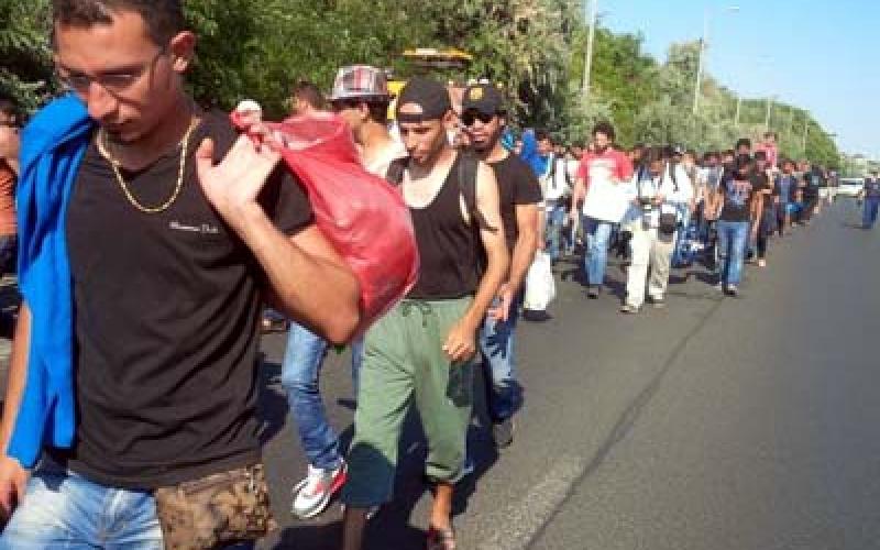 ألمانيا والنمسا تستقبلان آلاف اللاجئين