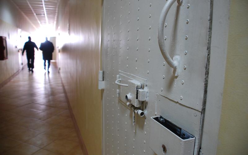 قانون التنفيذ.. خطوة للوراء في حماية حقوق الإنسان