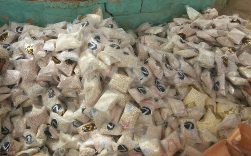 إحباط تهريب 2 مليون حبة مخدرة للأردن