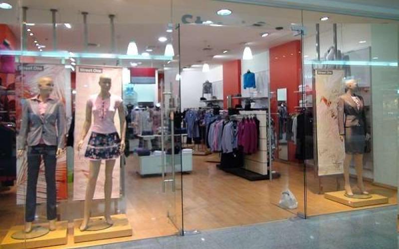 "الصناعة" تعد خطة لمراقبة الأسواق في العيد