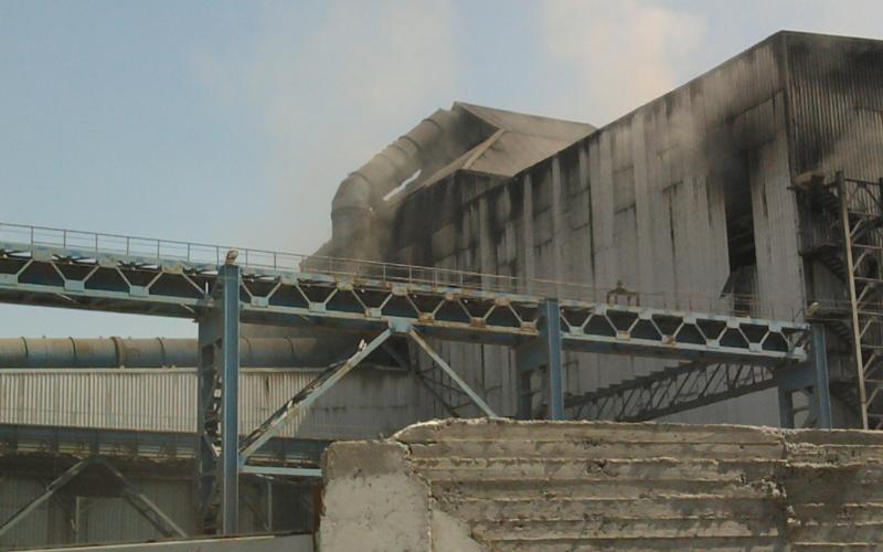 وفاتان بمصنع للحديد والصلب في الزرقاء