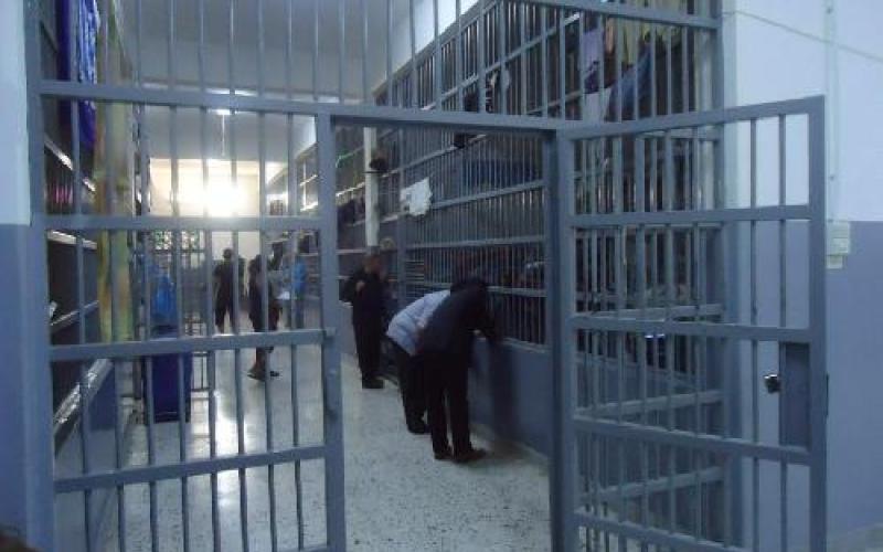 زيارة نزلاء مراكز الاصلاح في العيد من 9-1 ظهراً