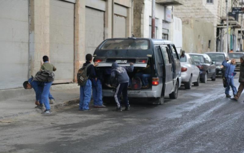 مخالفة باصات تحميل الطلاب لحين صدور قرار