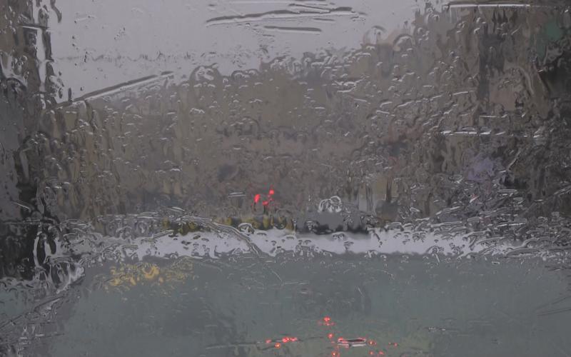 طقس غائم و أمطار رعدية في المساء