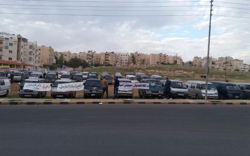 توقف 1200 حافلة عن نقل الطلّاب بعمّان