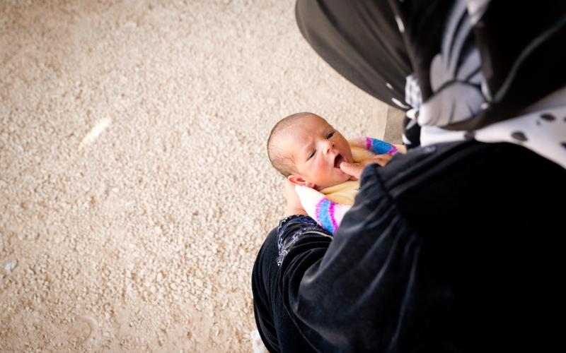 آثار الحرب تعقد ألسنة أطفال سوريين