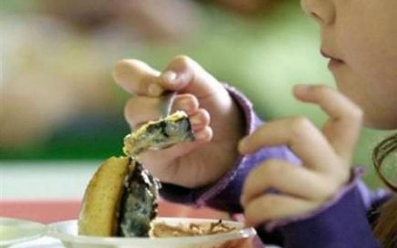 إصابة 4 أطفال بتسمم غذائي