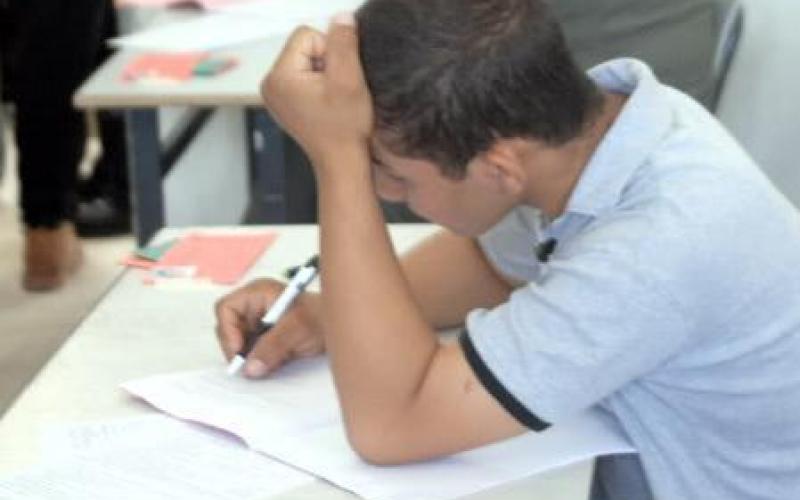 السماح لفاقد بطاقة الجلوس بالتقدم للتوجيهي